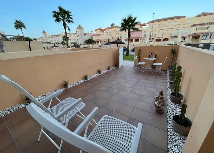 Los Lances Tarifa - Piscina Y Patio